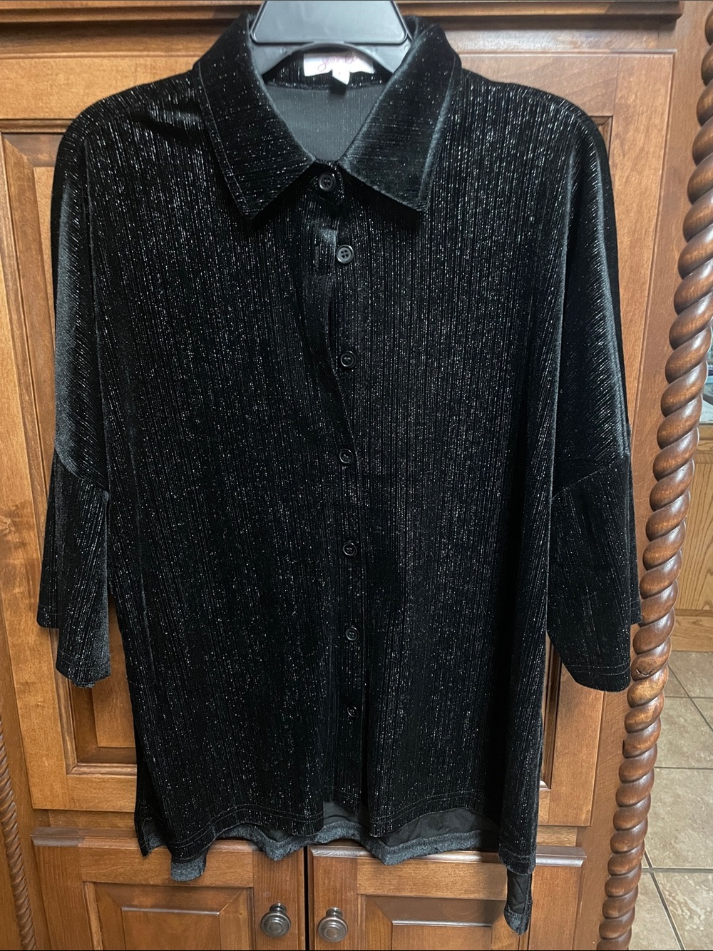 Jess Lea Women’s Black Shimmery Velour Button-Up Shirt